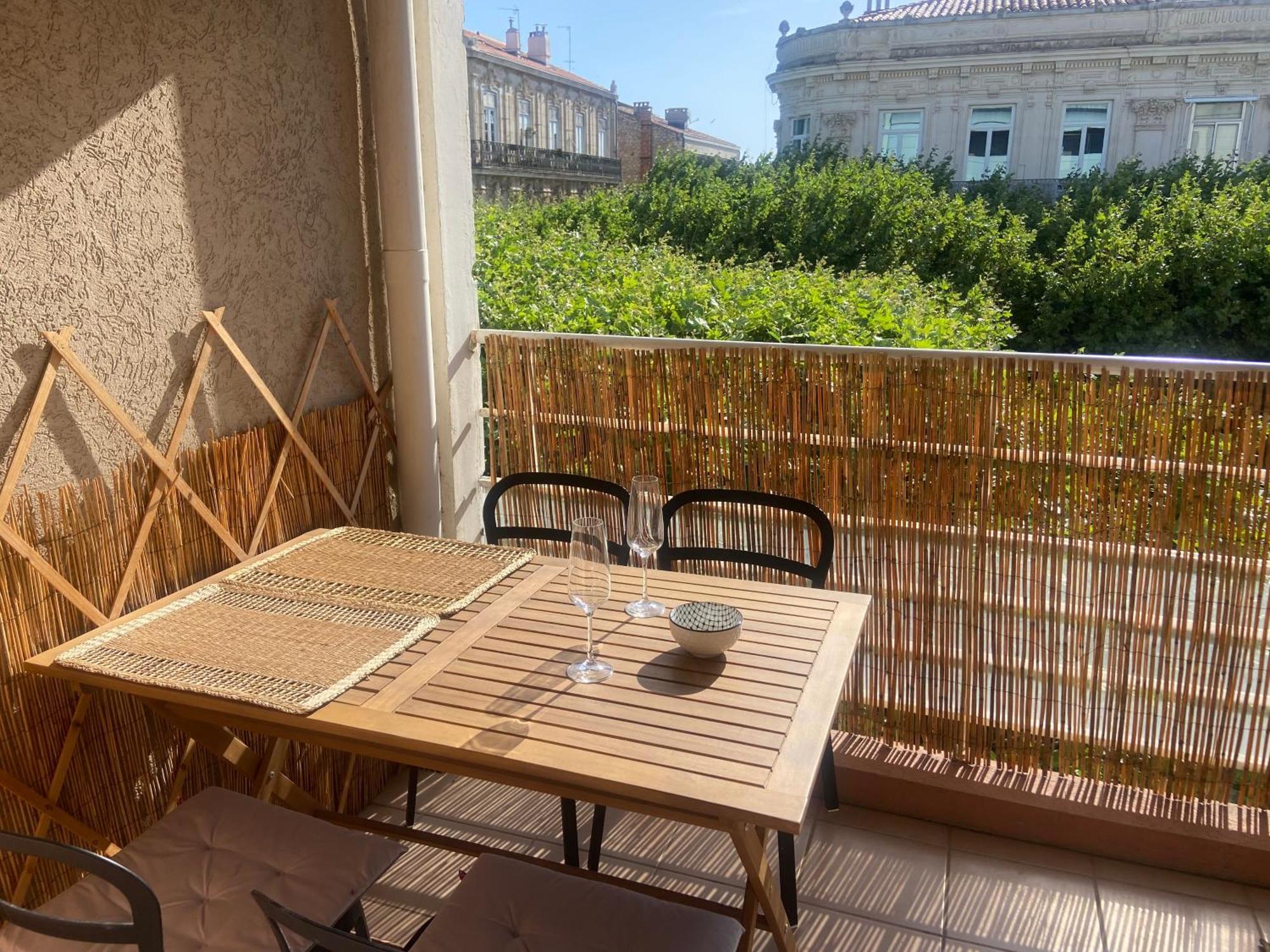 Charmant Appartement Central Terrasse Proche Gare Sète Exteriér fotografie